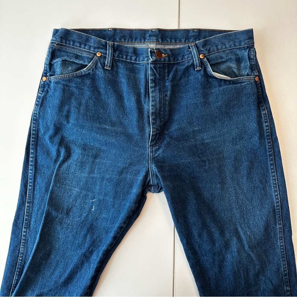 Wrangler Men's Size 38x32 Cowboy Cut Jeans - Wrangler 13MWZPW